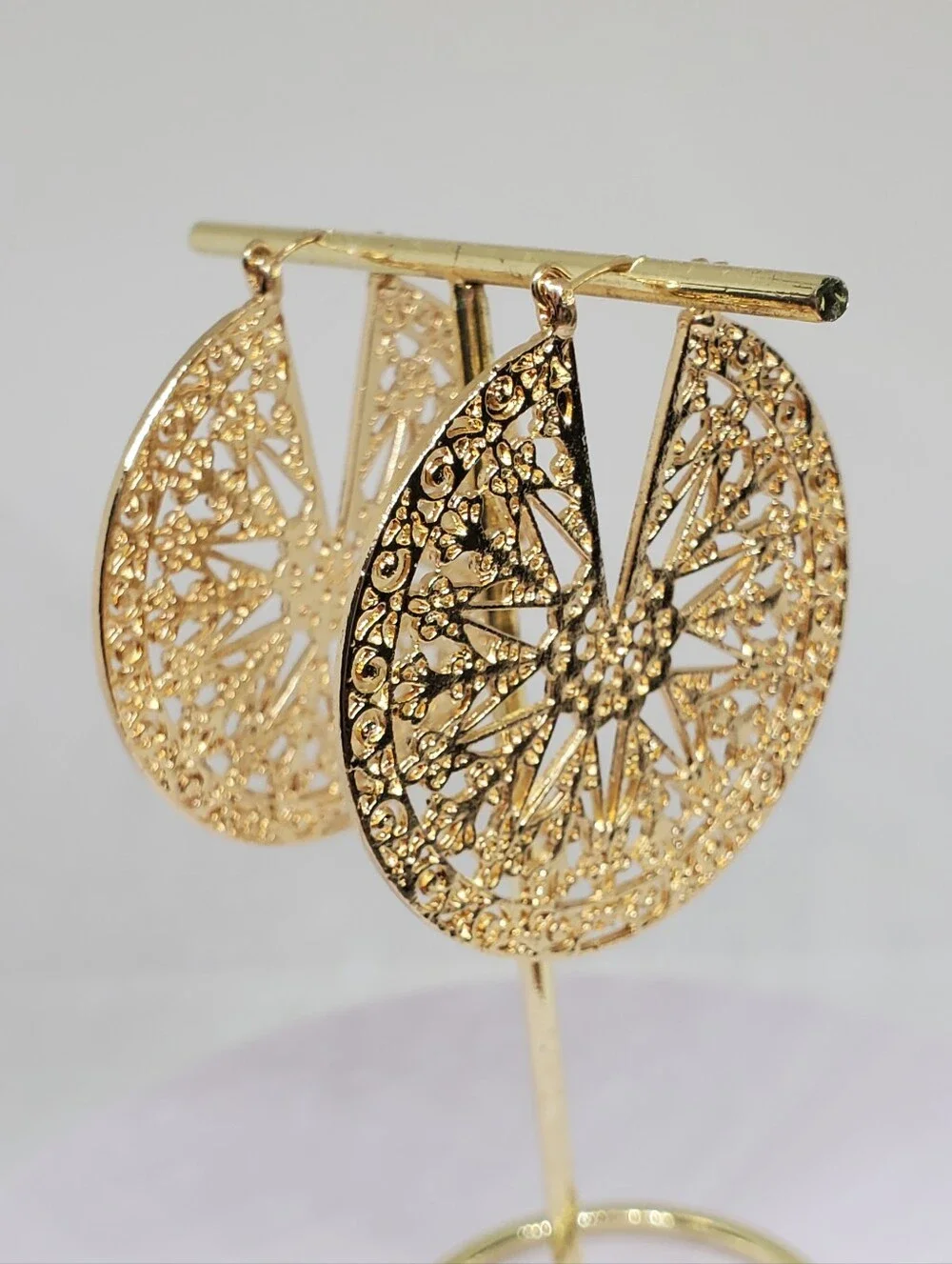 NEW! 14K Gold Plated Retro-Vintage Filigree Floral Medallion Round Hoop Earrings